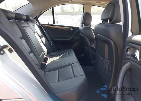 2007 Mercedes-Benz C 230 Sport from USA, damaged, VIN WDBRF52H07F892584